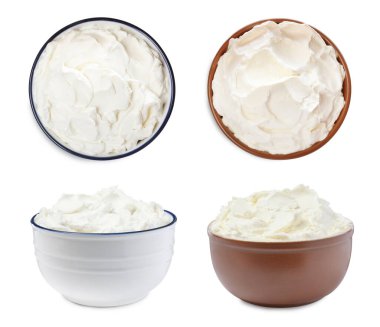 Beyaz arka planda lezzetli krem peynirle ayarlandı