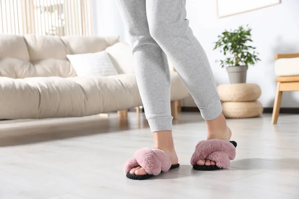 Woman Wearing Soft Slippers Home Closeup Legs — Stock Photo, Image
