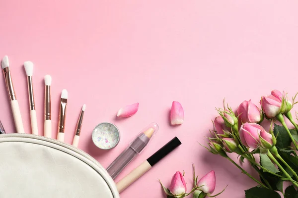 Set Makeup Products Bag Roses Light Pink Background Flat Lay — Stock Fotó