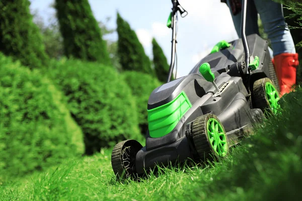 Woman Cutting Grass Lawn Mower Garden Sunny Day Closeup — Stock Photo, Image