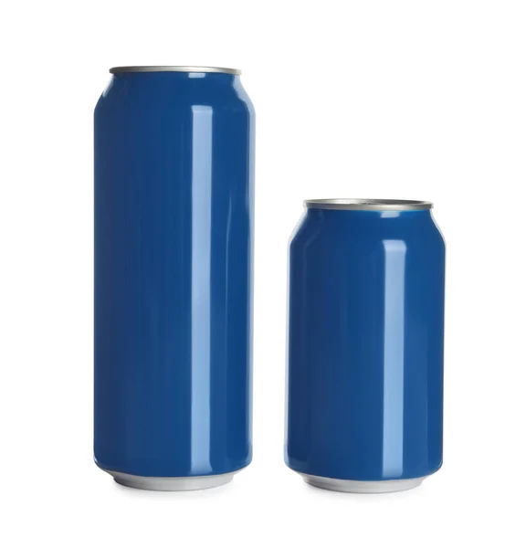 白を背景にブルーアルミ缶 デザインのためのモックアップ — ストック写真