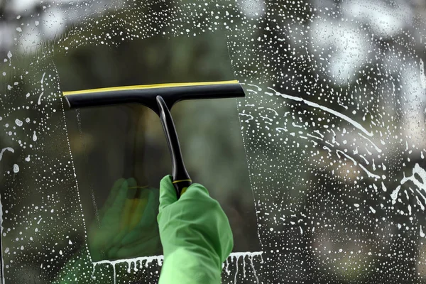 Woman Cleaning Glass Squeegee Indoors Closeup — Foto de Stock