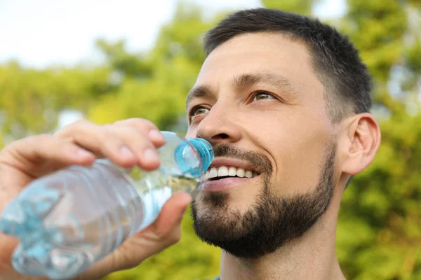 Happy Man Drinking Water Outdoors Hot Summer Day Refreshing Drink — Stock Photo, Image
