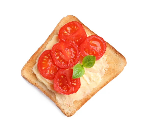 白で隔離されたバター トマト バジルとおいしいトースト トップビュー — ストック写真