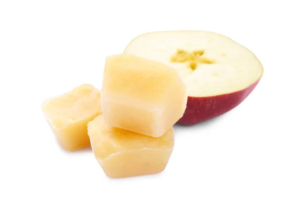 Παγωμένοι Κύβοι Πολτού Μήλου Και Φρούτα Λευκό Φόντο — Φωτογραφία Αρχείου