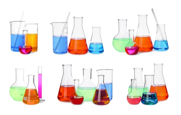Zestaw Różnych Laboratoryjnych Wyrobów Szklanych Kolorowymi Płynami Białym Tle Projekt — Zdjęcie stockowe