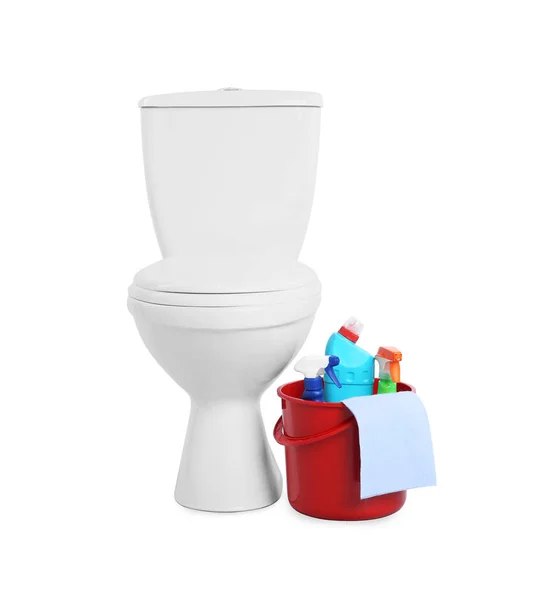 Туалетная Чаша Ведро Чистящими Средствами Белом Фоне — стоковое фото