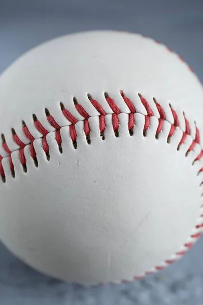 Baseballová Koule Šedém Stole Detailní Pohled — Stock fotografie