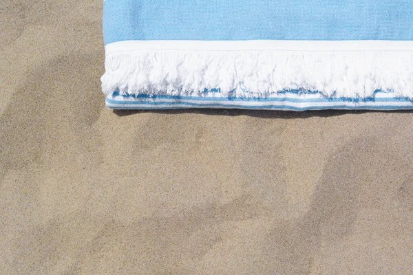 White Light Blue Striped Towel Sandy Beach Top View Space — Foto de Stock