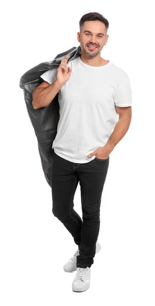 Homem Segurando Capa Vestuário Com Roupas Fundo Branco Serviço Limpeza — Fotografia de Stock