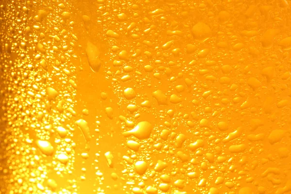 Склянка Смачного Холодного Пива Конденсацією Падає Фон Крупним Планом — стокове фото