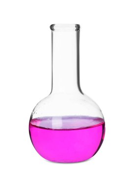 Parlak pembe sıvılı cam şişe beyaza izole edilmiş.