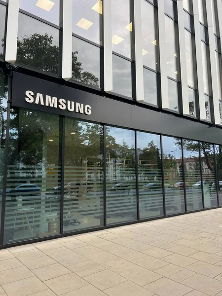Warschau Polen Juli 2022 Offizielle Samsung Filiale Der Stadtstraße — Stockfoto