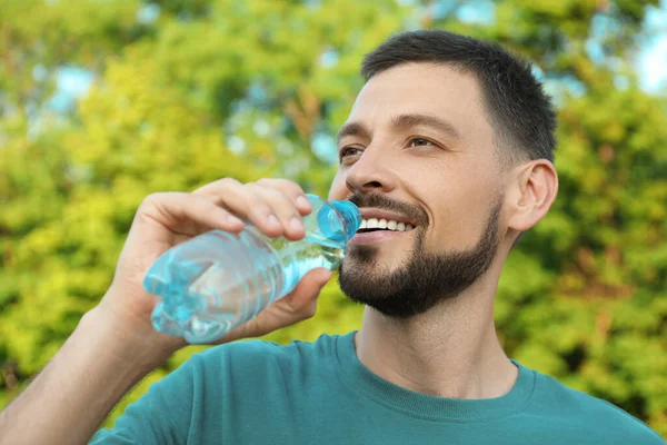 Happy Man Drinking Water Outdoors Hot Summer Day Refreshing Drink — Stock Photo, Image