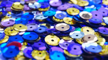 Arkaplan olarak çok farklı renkli pullar, yakın plan