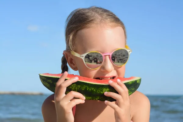 Cute Little Girl Sunglasses Eating Juicy Watermelon Beach Closeup — Stock Photo, Image