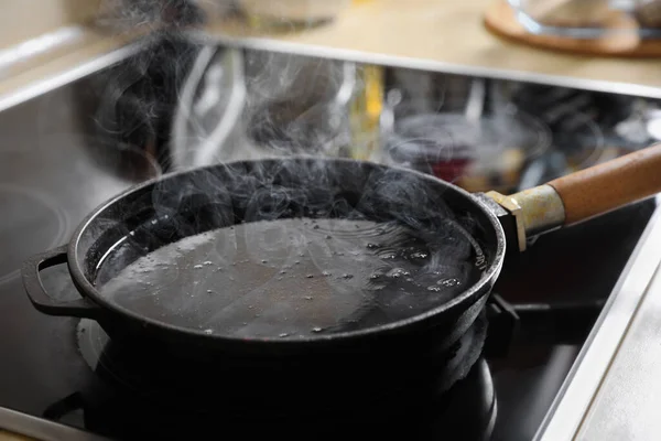 Обсмажування Сковороди Гарячим Використанням Олії Приготування Їжі Плиті — стокове фото