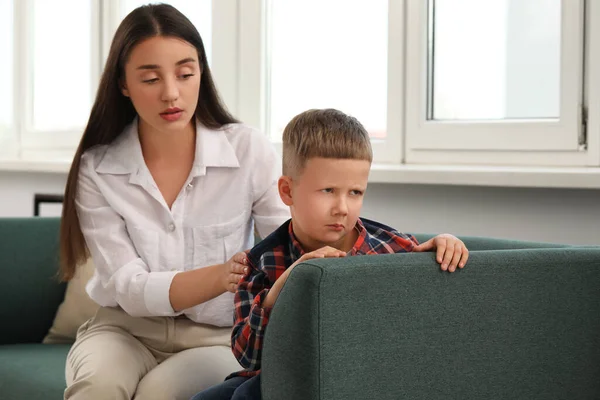 Psychologist Working Unhappy Little Boy Office Mental Health Problems — Stockfoto