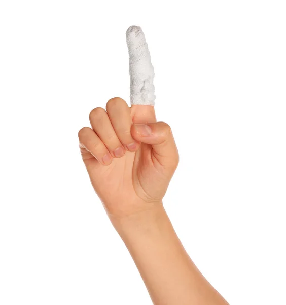 Frau Mit Finger Medizinischer Binde Auf Weißem Hintergrund Nahaufnahme — Stockfoto