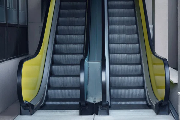 View Empty Parallel Escalators Yellow Balustrades — Stock Photo, Image