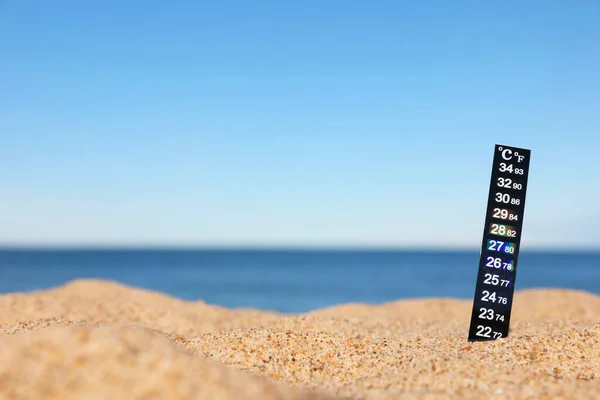 Teploměr Počasí Písku Moře Prostor Pro Text — Stock fotografie