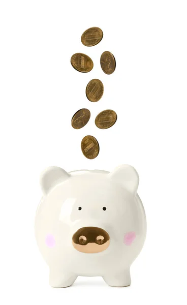 Cêntimos Caindo Banco Porquinho Fundo Branco — Fotografia de Stock