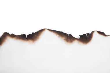 Beyaz arka planda koyu renkli kenarları olan bir kağıt parçası. Metin için boşluk