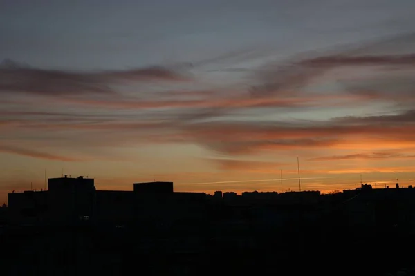 Прекрасний Вид Будівлі Небо Під Час Заходу Сонця Місті — стокове фото