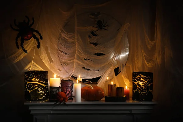 Diverso Arredamento Halloween Sul Camino All Interno Interno Festivo — Foto Stock