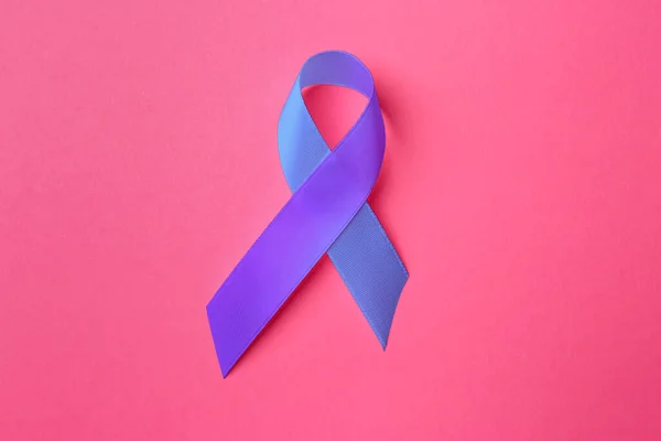 Всемирный День Артрита Синий Фиолетовый Ленты Осведомленности Розовом Фоне Вид — стоковое фото