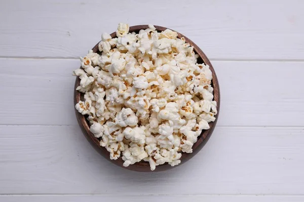 Leckeres Popcorn Auf Weißem Holztisch Draufsicht — Stockfoto