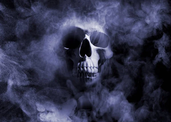 Crânio Assustador Emergindo Fumaça Escuridão — Fotografia de Stock