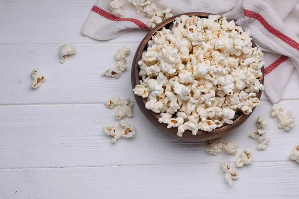 Leckeres Popcorn Auf Weißem Holztisch Flach Gelegt Raum Für Text — Stockfoto