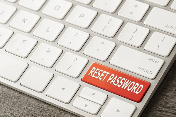 Botão Vermelho Com Texto Reset Password Teclado Vista Close — Fotografia de Stock