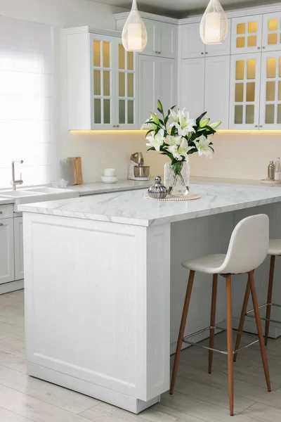 Luxury Kitchen Interior New Stylish Furniture — Stock Photo, Image