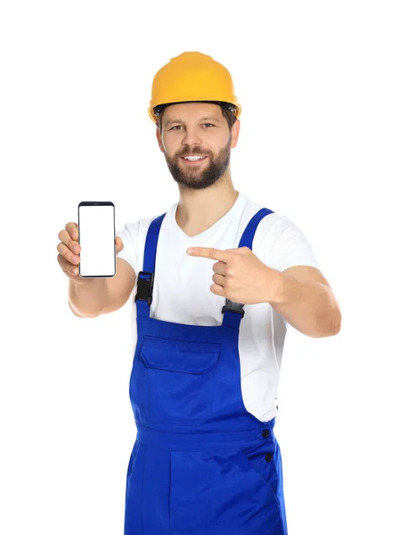 Réparateur Professionnel Uniforme Montrant Smartphone Sur Fond Blanc — Photo