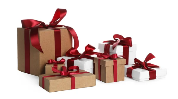 Διαφορετικά Δώρα Χριστουγέννων Κουτιά Λευκό Φόντο — Φωτογραφία Αρχείου