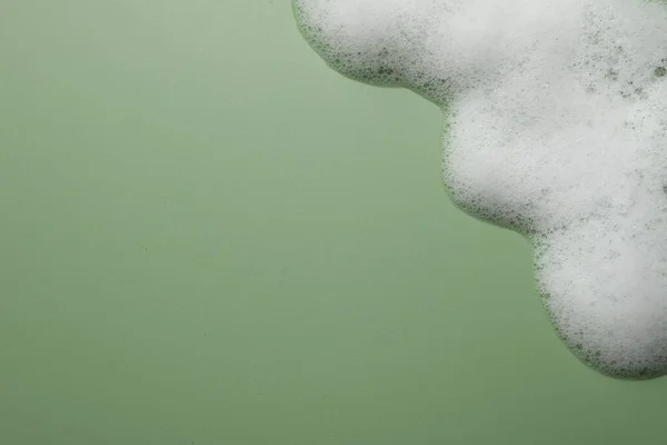 Fluffy Soap Foam Green Background View Space Text — Stock Photo, Image