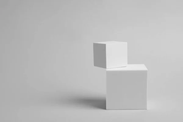 Scena Con Podio Presentazione Del Prodotto Cubi Sfondo Grigio Chiaro — Foto Stock
