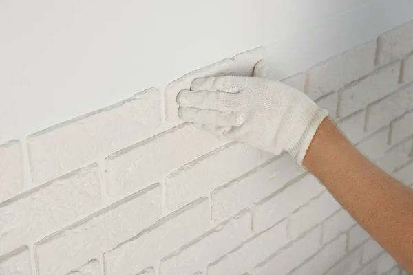 Worker Installing Decorative Wall Tiles Room Closeup — Stock Photo, Image
