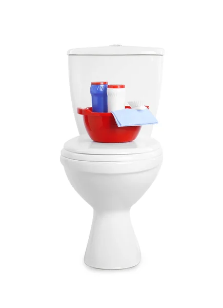 Toilet Mangkuk Dan Membersihkan Persediaan Pada Latar Belakang Putih — Stok Foto