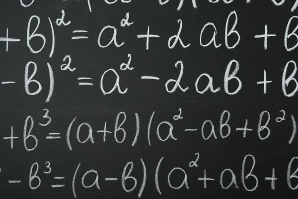Muitas Fórmulas Matemáticas Diferentes Escritas Quadro Close — Fotografia de Stock