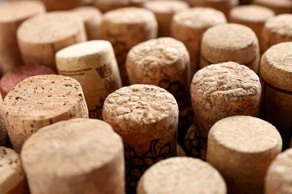 Πολλοί Φελλοί Από Μπουκάλια Κρασιού Φόντο Closeup — Φωτογραφία Αρχείου