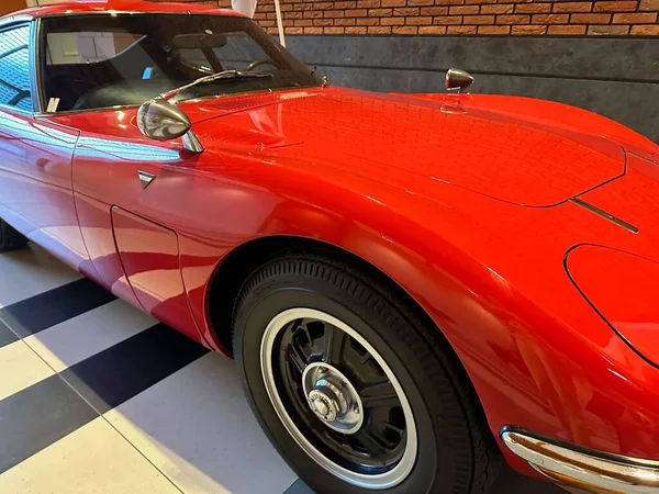 Lahey Hollanda Kasım 2022 Louwman Müzesi Ndeki Kırmızı Retro Arabanın — Stok fotoğraf