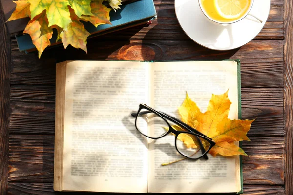 Maple Leaves Book Glasses Wooden Table Flat Lay Autumn Atmosphere — Stock Photo, Image