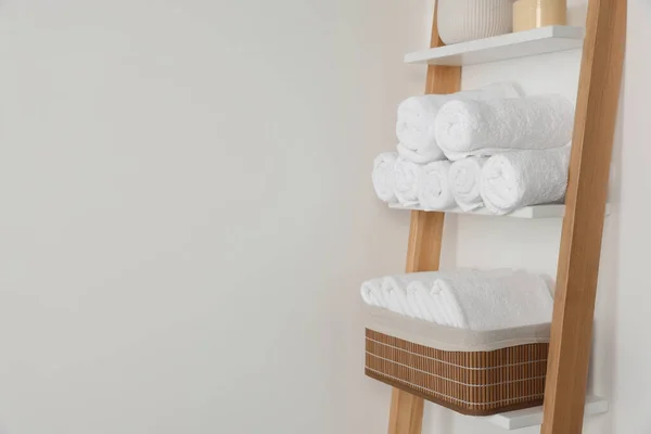 Soft Towels Decorative Ladder White Wall Space Text — Stock Photo, Image