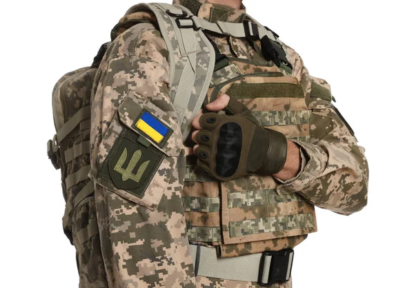 Tentara Berseragam Militer Ukraina Dengan Ransel Berlatar Belakang Putih Close — Stok Foto