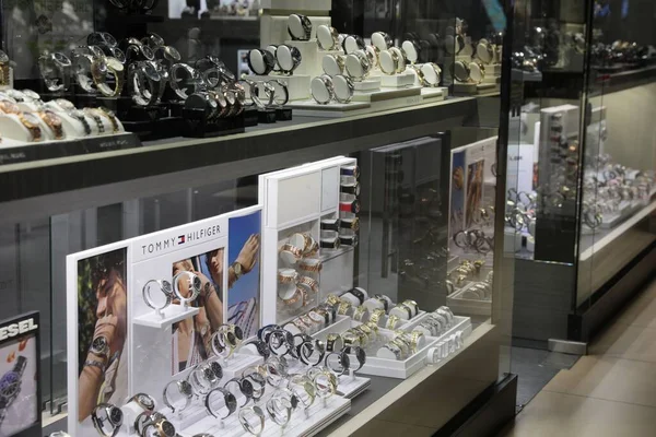 Turkey Trabzon June 2022 Showcase Different Luxury Watches Store — Stock Photo, Image