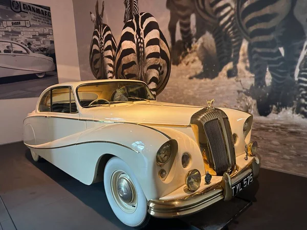 Haia Holanda Novembro 2022 Bela Vista Carro Retro Branco Museu — Fotografia de Stock