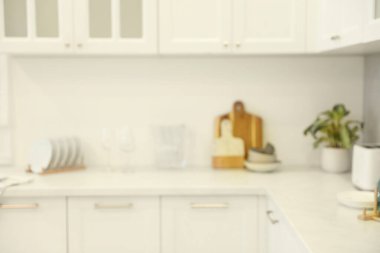 Modern mutfağın bulanık görüntüsü. İç tasarım